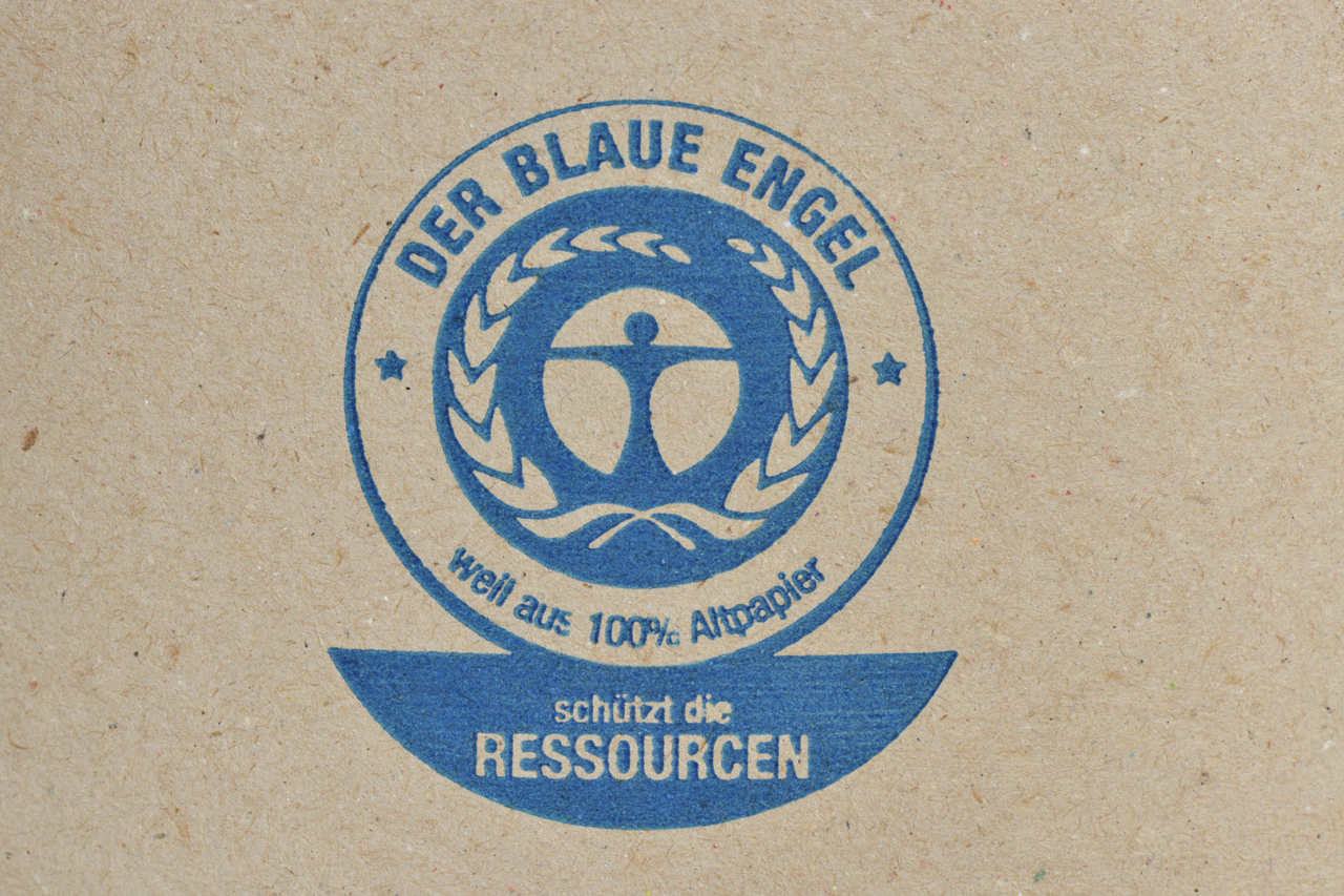 ausgezeichnet mit  «Der Blaue Engel»