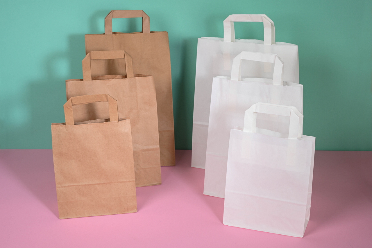 Tragetasche aus Kraftpapier