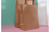 Tragetasche aus Kraftpapier