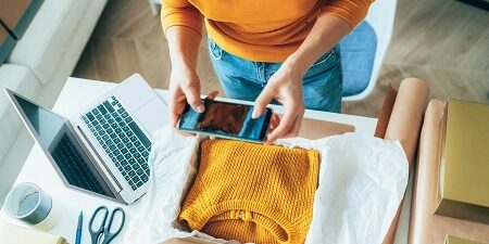 iStock Frau fotografiert Kopie 1