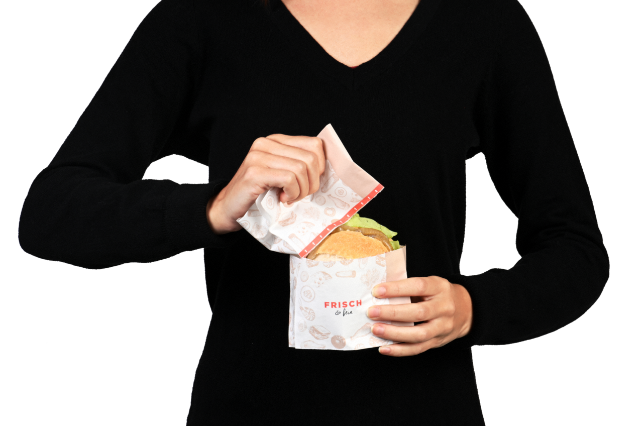 für brösel- und fettfingerfreien Genuss unterwegs: oberen Teil einfach abreissen