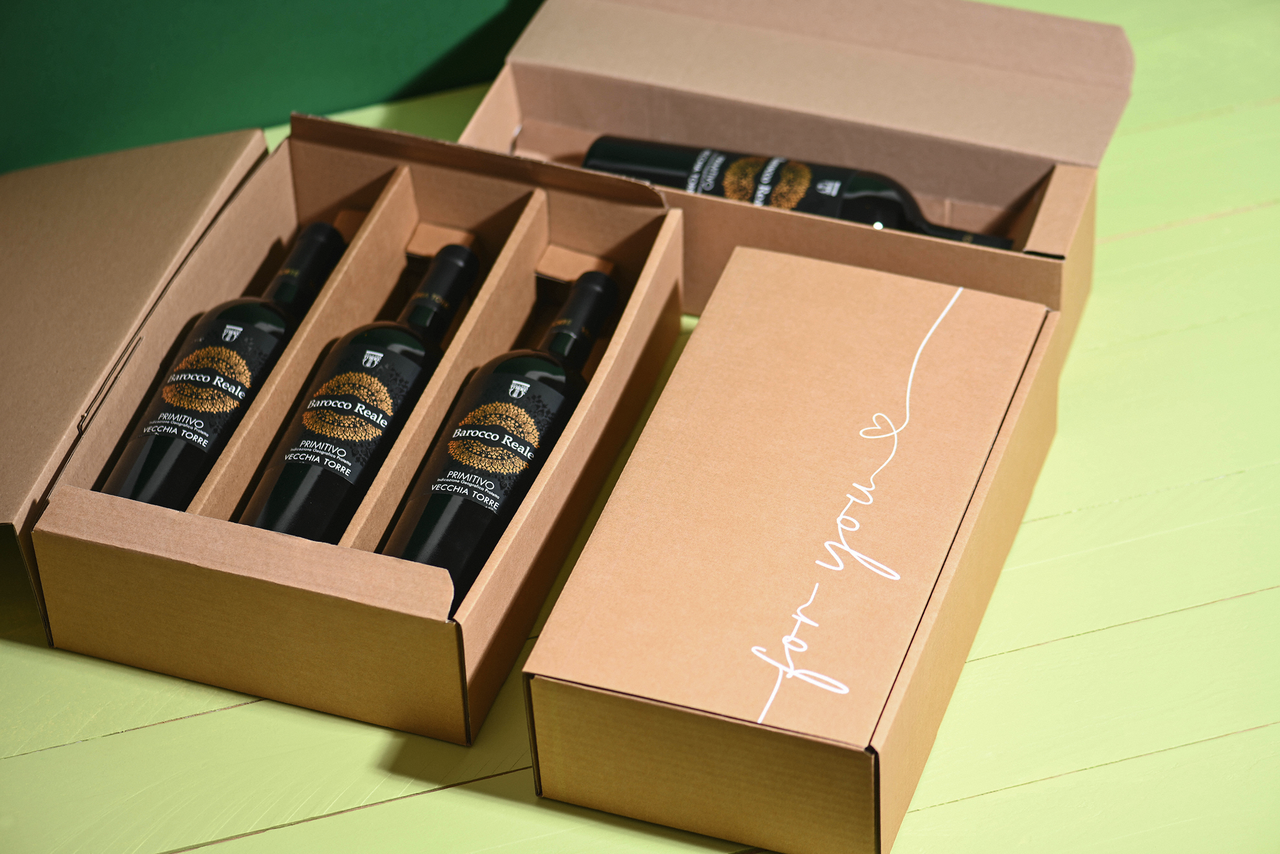Edler Flaschenkarton für Wein – passend für jeden Anlass und das ganze Jahr über einsetzbar.