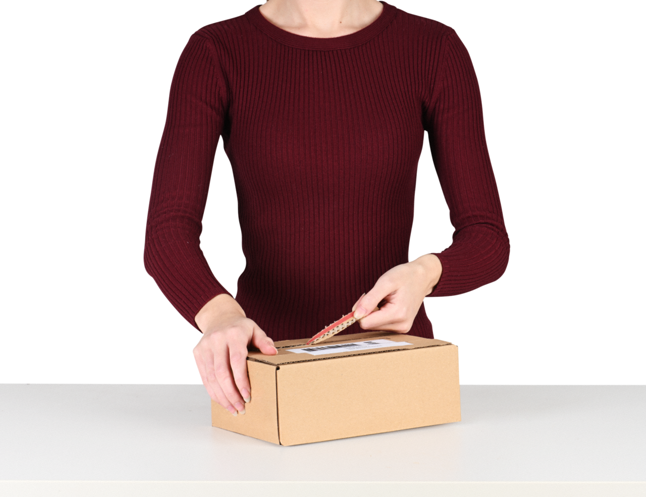5. Empfänger der Retoure öffnet das Paket schnell und ohne Hilfsmittel einfach durch den zweiten Aufreißfaden