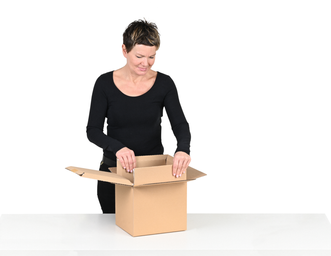 … mit zweiter Einlage U-förmig die drei verbleibenden Schachtelseiten isolieren …
