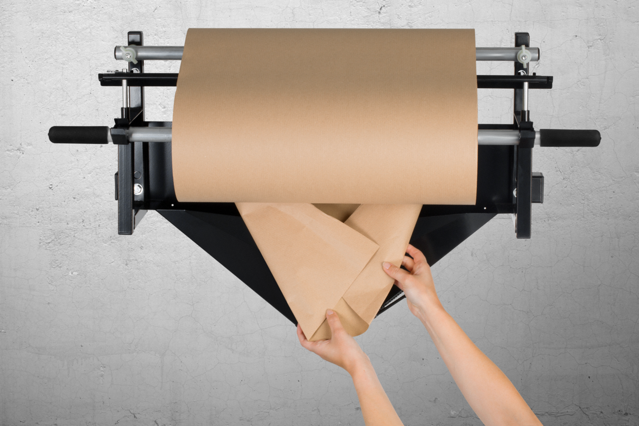 Zum Einlegen Papier falten und einführen ...