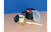 geeignet für kalten oder warmen Inhalt – kombinierbar mit schwarzem bzw. hellgrünem Lunchpot